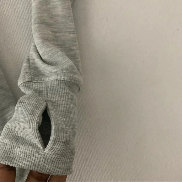 90 degree Women’s S Gray Crewneck Pullover Sweatshirt Long Sleeve Casual Lounge - Picture 4 of 8